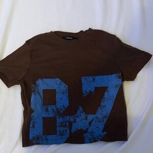 Forever 21 Brown T-Shirt with Blue Graphic
